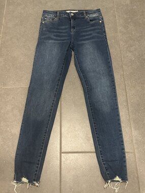 Girls Frayed Hem Skinny Jean